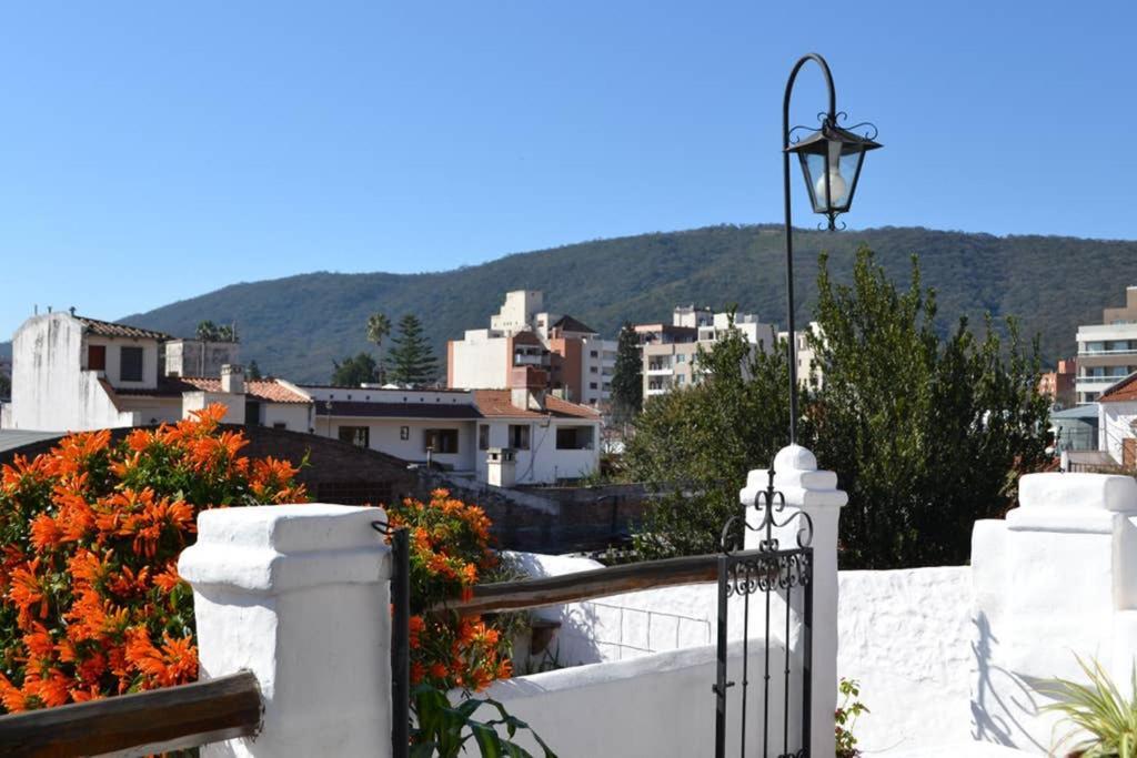 Casa Colonial En Salta Nueva Y Antigua Lejlighed Eksteriør billede